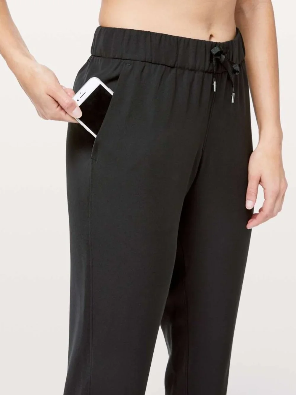 Lululemon Black On The Fly Jogger Size 6